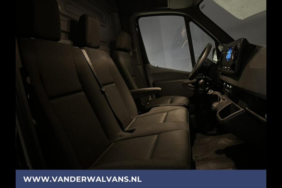 Mercedes-Benz Sprinter 317 CDI 170 pk L3H2 Euro6 Airco | Camera | MBUX | Apple Carplay | Cruisecontrol Chauffeursstoel, Bijrijdersbank, Android Auto, stoelverwarming, MBUX