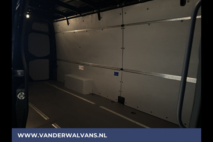 Mercedes-Benz Sprinter 317 CDI 170 pk L3H2 Euro6 Airco | Camera | MBUX | Apple Carplay | Cruisecontrol Chauffeursstoel, Bijrijdersbank, Android Auto, stoelverwarming, MBUX