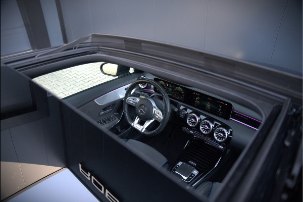 Mercedes-Benz A-Klasse AMG 35 4MATIC Edition 1 | Panoramadak | Burmester | AMG Performance Recaro stoelen | Stoelverwarming | Keyless | Aero pack | Adaptive Cruise Control | Ambiance verlichting | 360 Camera |