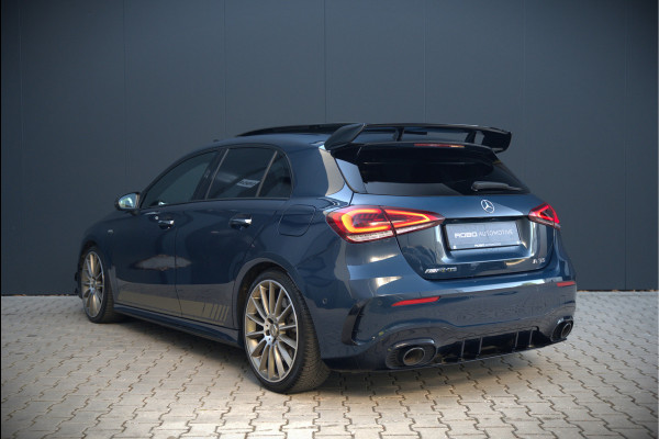 Mercedes-Benz A-Klasse AMG 35 4MATIC Edition 1 | Panoramadak | Burmester | AMG Performance Recaro stoelen | Stoelverwarming | Keyless | Aero pack | Adaptive Cruise Control | Ambiance verlichting | 360 Camera |