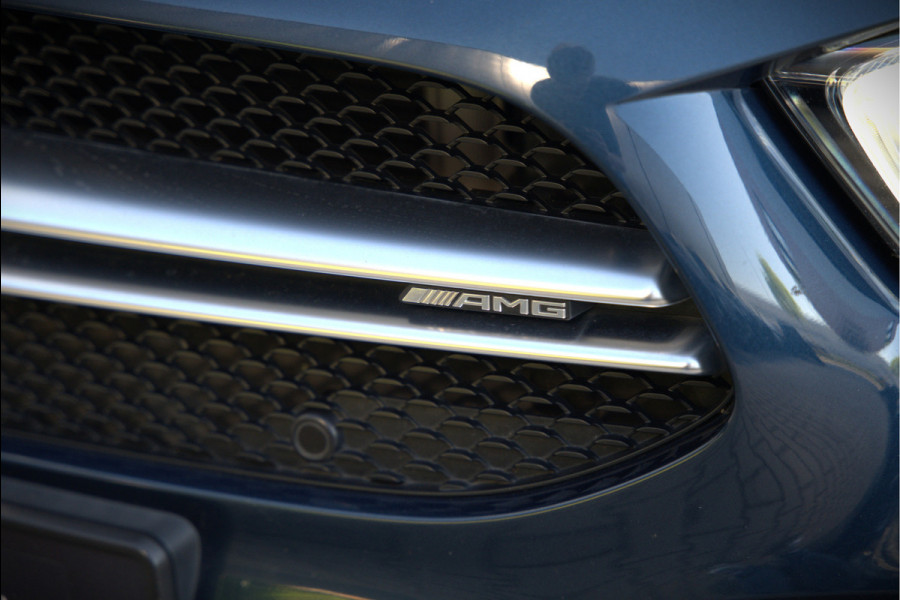 Mercedes-Benz A-Klasse AMG 35 4MATIC Edition 1 | Panoramadak | Burmester | AMG Performance Recaro stoelen | Stoelverwarming | Keyless | Aero pack | Adaptive Cruise Control | Ambiance verlichting | 360 Camera |