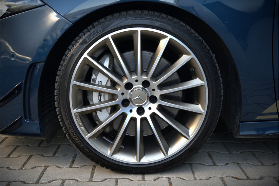 Mercedes-Benz A-Klasse AMG 35 4MATIC Edition 1 | Panoramadak | Burmester | AMG Performance Recaro stoelen | Stoelverwarming | Keyless | Aero pack | Adaptive Cruise Control | Ambiance verlichting | 360 Camera |