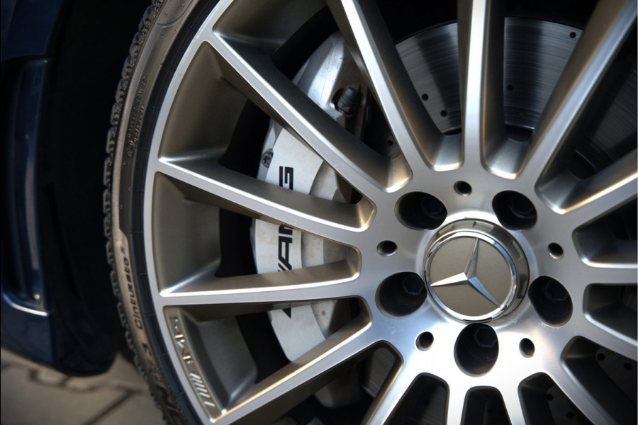 Mercedes-Benz A-Klasse AMG 35 4MATIC Edition 1 | Panoramadak | Burmester | AMG Performance Recaro stoelen | Stoelverwarming | Keyless | Aero pack | Adaptive Cruise Control | Ambiance verlichting | 360 Camera |