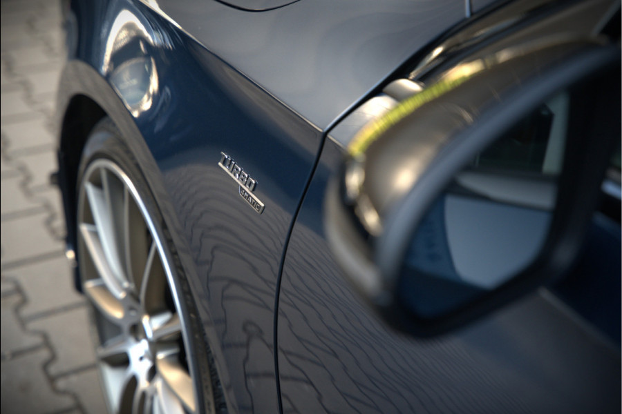 Mercedes-Benz A-Klasse AMG 35 4MATIC Edition 1 | Panoramadak | Burmester | AMG Performance Recaro stoelen | Stoelverwarming | Keyless | Aero pack | Adaptive Cruise Control | Ambiance verlichting | 360 Camera |