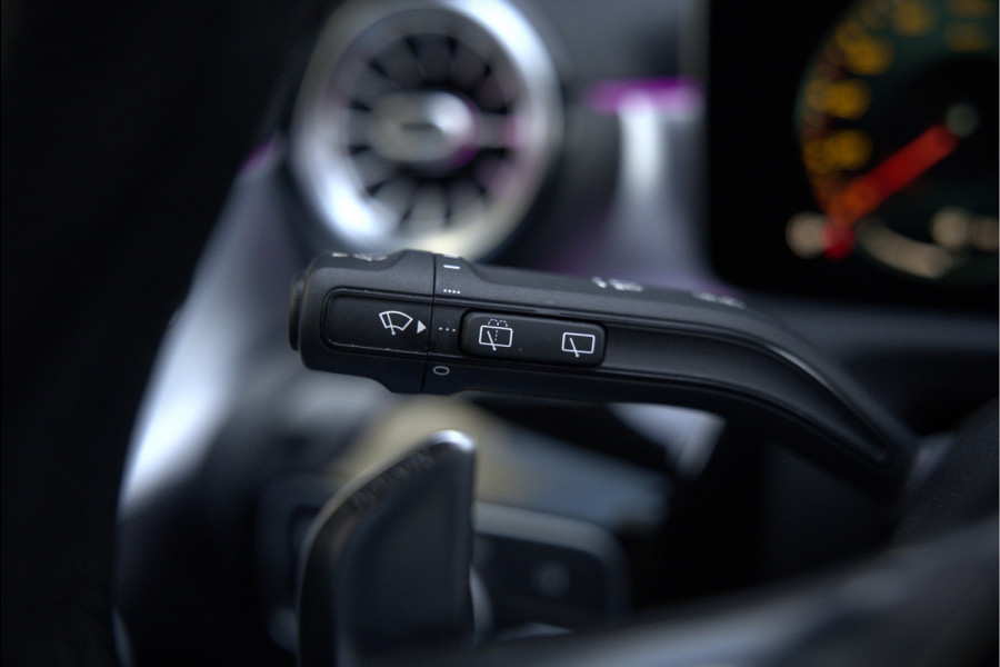 Mercedes-Benz A-Klasse AMG 35 4MATIC Edition 1 | Panoramadak | Burmester | AMG Performance Recaro stoelen | Stoelverwarming | Keyless | Aero pack | Adaptive Cruise Control | Ambiance verlichting | 360 Camera |