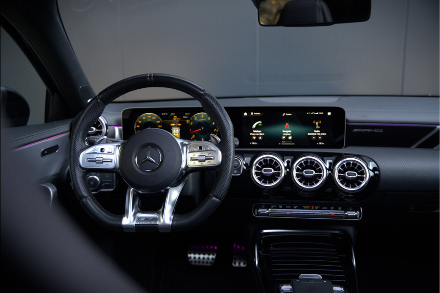 Mercedes-Benz A-Klasse AMG 35 4MATIC Edition 1 | Panoramadak | Burmester | AMG Performance Recaro stoelen | Stoelverwarming | Keyless | Aero pack | Adaptive Cruise Control | Ambiance verlichting | 360 Camera |