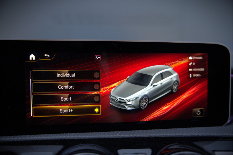 Mercedes-Benz A-Klasse AMG 35 4MATIC Edition 1 | Panoramadak | Burmester | AMG Performance Recaro stoelen | Stoelverwarming | Keyless | Aero pack | Adaptive Cruise Control | Ambiance verlichting | 360 Camera |