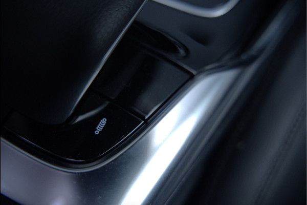 Mercedes-Benz A-Klasse AMG 35 4MATIC Edition 1 | Panoramadak | Burmester | AMG Performance Recaro stoelen | Stoelverwarming | Keyless | Aero pack | Adaptive Cruise Control | Ambiance verlichting | 360 Camera |