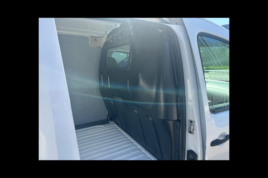 Mercedes-Benz Citan 109 CDI BlueEFFICIENCY Business Ambition AIRCO I NAVI I MISTLAMPEN I ELEKTRISCHE RAMEN & SPIEGELS I 1e EIGENAAR I COMPLETE ONDERHOUDSHISTORIE
