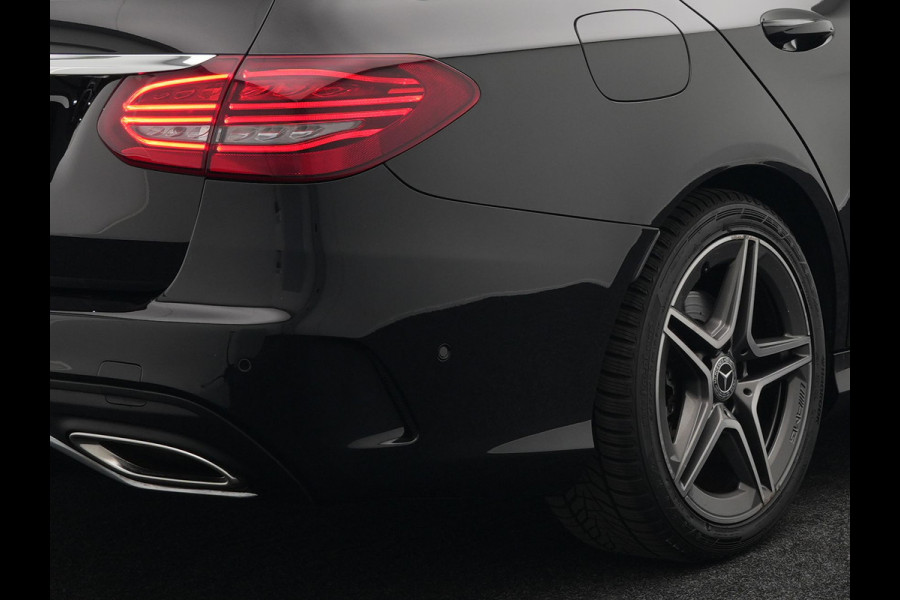 Mercedes-Benz C-Klasse Estate 180 Business Solution AMG Plus Upgrade Edition | Multibeam LED | Virtual | Apple Carplay | Afneembare Trekhaak | Alcantara Sportstoelen Verwarmd | Sfeerverlichting | Camera | 18"L.M |