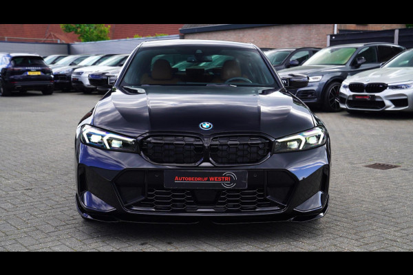 BMW 3-serie 330e xDrive M-pakket | BMW LED | Adaptieve Cruise | Camera | Harman/Kardon | Carbon | Driving Assistant | Active Guard