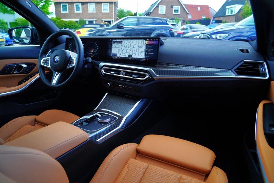 BMW 3-serie 330e xDrive M-pakket | BMW LED | Adaptieve Cruise | Camera | Harman/Kardon | Carbon | Driving Assistant | Active Guard