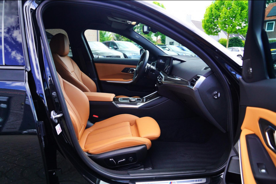 BMW 3-serie 330e xDrive M-pakket | BMW LED | Adaptieve Cruise | Camera | Harman/Kardon | Carbon | Driving Assistant | Active Guard