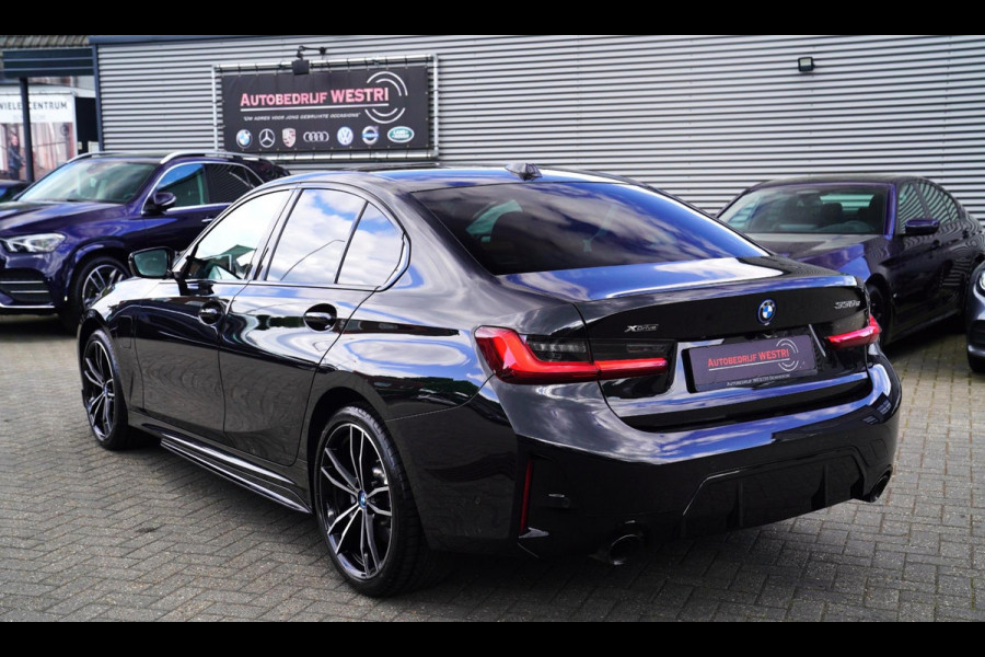 BMW 3-serie 330e xDrive M-pakket | BMW LED | Adaptieve Cruise | Camera | Harman/Kardon | Carbon | Driving Assistant | Active Guard