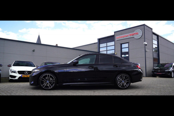 BMW 3-serie 330e xDrive M-pakket | BMW LED | Adaptieve Cruise | Camera | Harman/Kardon | Carbon | Driving Assistant | Active Guard
