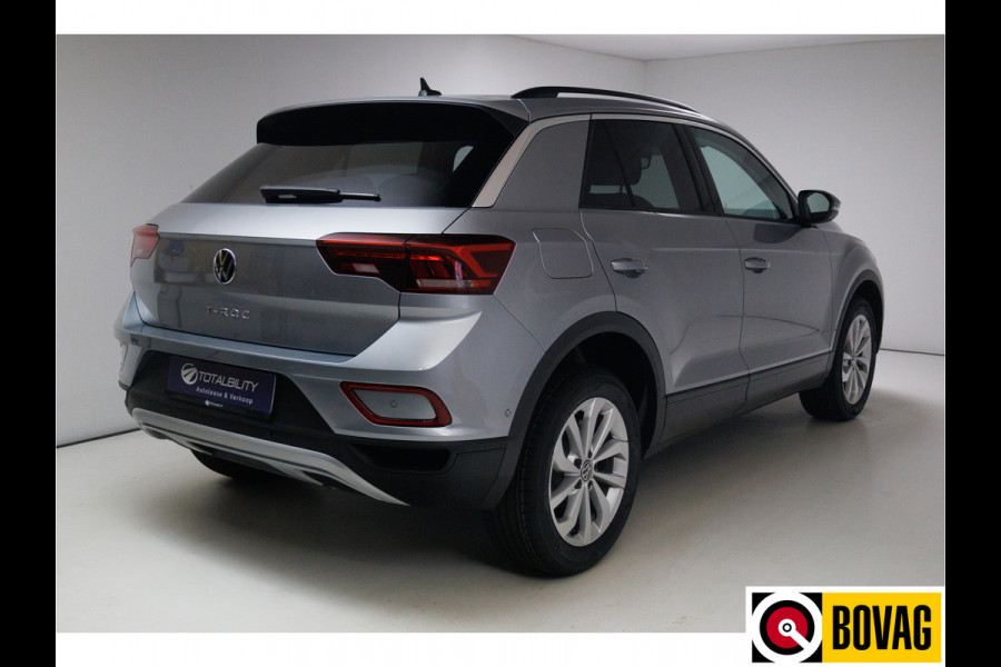 Volkswagen T-Roc 1.5 TSI Business Edition 150 PK | Stoel- Stuurverw. | IQdrive | Aut. inparkeren | Camera Dodehoek detectie, Navigatie, PDC V+A, Virtual cockpit, 4x op voorrraad!