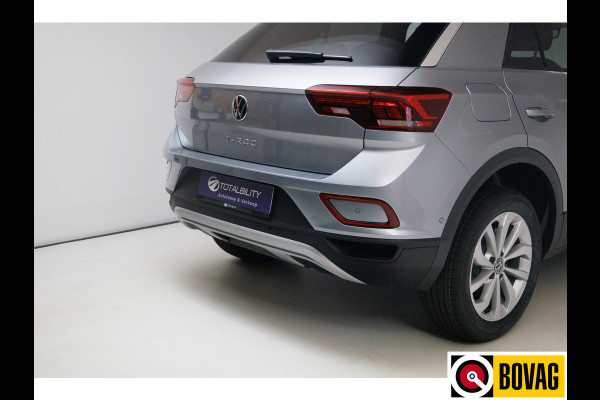 Volkswagen T-Roc 1.5 TSI Business Edition 150 PK | Stoel- Stuurverw. | IQdrive | Aut. inparkeren | Camera Dodehoek detectie, Navigatie, PDC V+A, Virtual cockpit, 4x op voorrraad!
