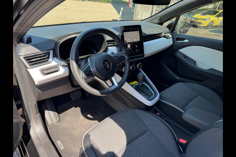 Renault Clio 1.6 E-Tech Full Hybrid 145 techno Groot navi / Virtual cockpit / Camera / P-sensoren V&A