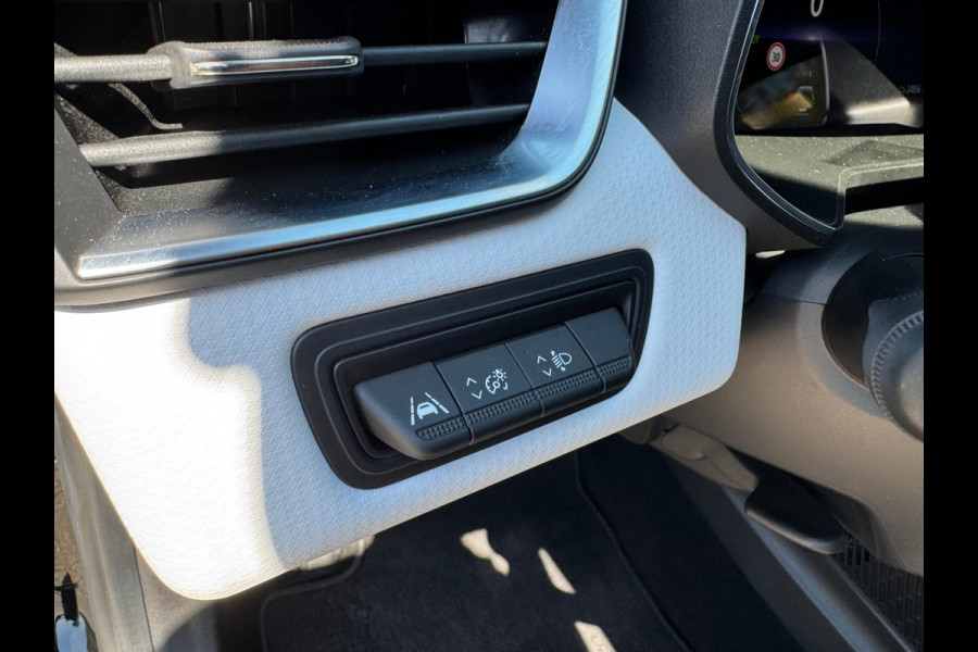 Renault Clio 1.6 E-Tech Full Hybrid 145 techno Groot navi / Virtual cockpit / Camera / P-sensoren V&A