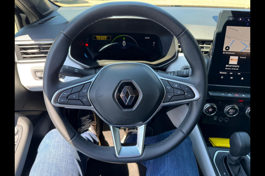 Renault Clio 1.6 E-Tech Full Hybrid 145 techno Groot navi / Virtual cockpit / Camera / P-sensoren V&A
