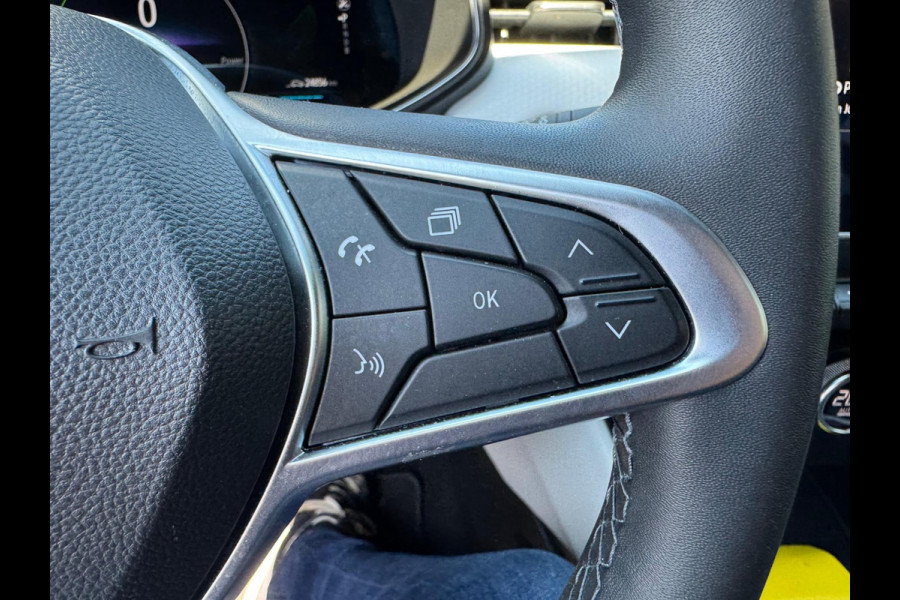 Renault Clio 1.6 E-Tech Full Hybrid 145 techno Groot navi / Virtual cockpit / Camera / P-sensoren V&A