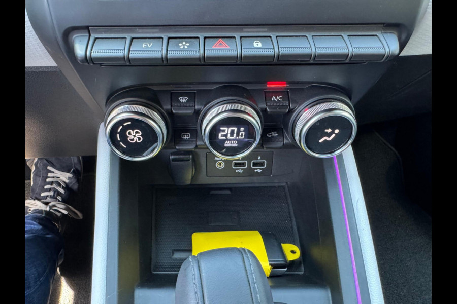 Renault Clio 1.6 E-Tech Full Hybrid 145 techno Groot navi / Virtual cockpit / Camera / P-sensoren V&A