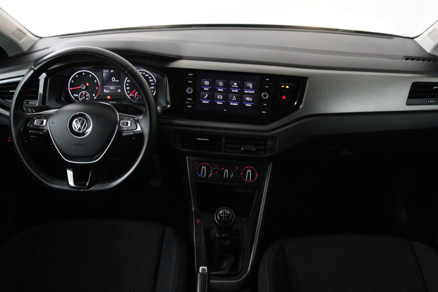 Volkswagen Polo 1.0 TSI Comfortline (NAVIGATIE, BLUETOOTH, CRUISE CONTROL ADAPTIEF, NL-AUTO)