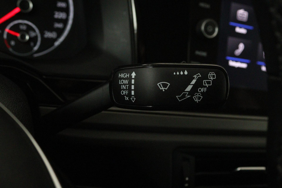 Volkswagen Polo 1.0 TSI Comfortline (NAVIGATIE, BLUETOOTH, CRUISE CONTROL ADAPTIEF, NL-AUTO)