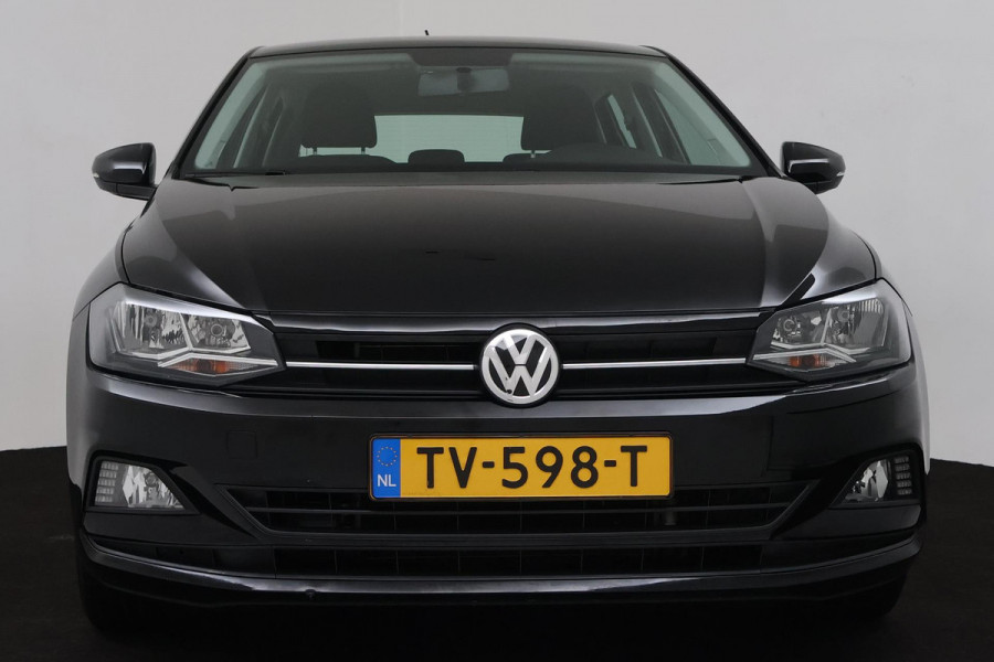 Volkswagen Polo 1.0 TSI Comfortline (NAVIGATIE, BLUETOOTH, CRUISE CONTROL ADAPTIEF, NL-AUTO)