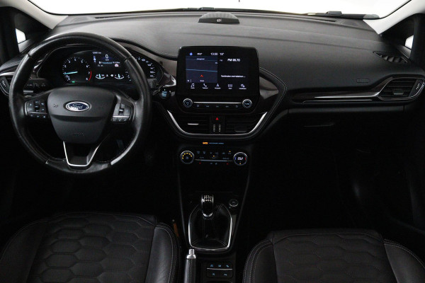Ford Fiesta 1.0 EcoBoost Vignale (PANORAMADAK, PARKEERSENSOREN, STOELVERWARMING, LANE-ASSIST, CRUISE ADAPTIEF, NAVIGATIE, CAMERA)