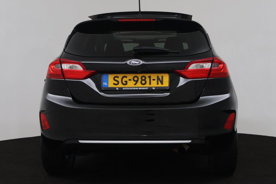 Ford Fiesta 1.0 EcoBoost Vignale (PANORAMADAK, PARKEERSENSOREN, STOELVERWARMING, LANE-ASSIST, CRUISE ADAPTIEF, NAVIGATIE, CAMERA)