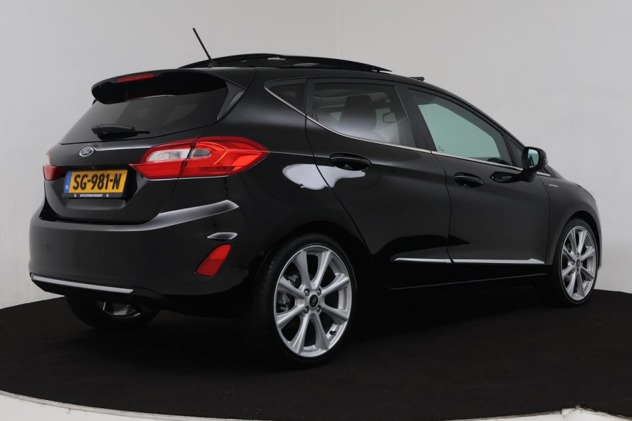 Ford Fiesta 1.0 EcoBoost Vignale (PANORAMADAK, PARKEERSENSOREN, STOELVERWARMING, LANE-ASSIST, CRUISE ADAPTIEF, NAVIGATIE, CAMERA)