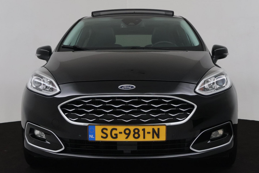 Ford Fiesta 1.0 EcoBoost Vignale (PANORAMADAK, PARKEERSENSOREN, STOELVERWARMING, LANE-ASSIST, CRUISE ADAPTIEF, NAVIGATIE, CAMERA)