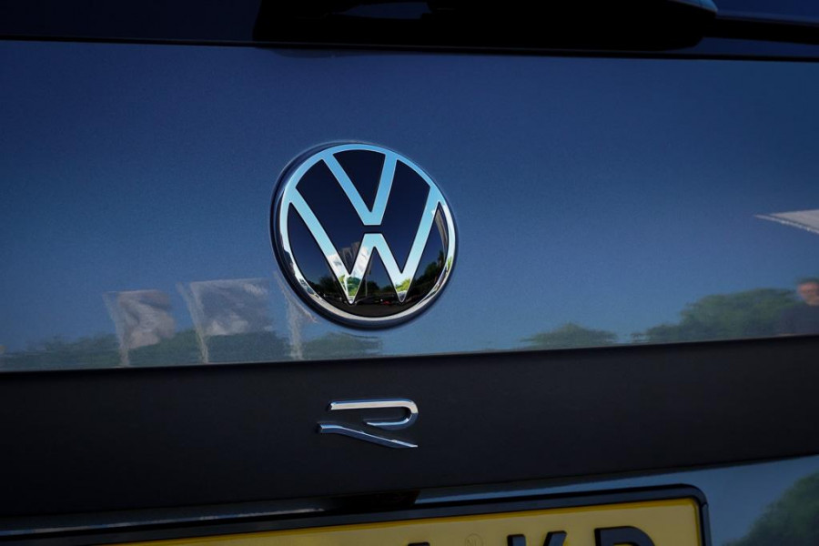 Volkswagen Touareg 3.0 TSi 4MOTION R / Pano / Luchtvering / Incl BTW / ACC