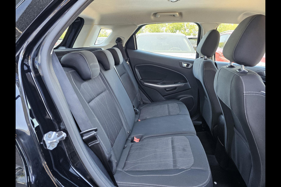 Ford EcoSport 1.0 EcoBoost Trend Ultimate 125 pk | Trekhaak | Navigatie | Achteruitrijcamera | PDC | Cruise control |Hoge instap | Nette auto!
