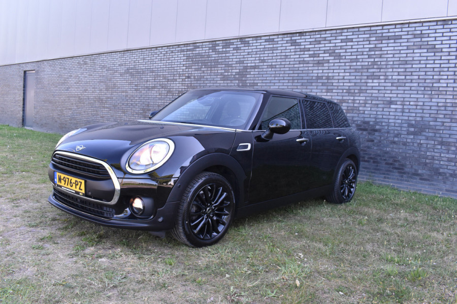 MINI Clubman 1.5 One Chili Serious Business Navigatie Keyless-go Cruise