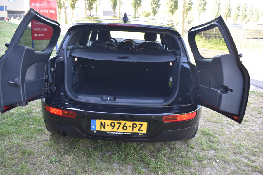 MINI Clubman 1.5 One Chili Serious Business Navigatie Keyless-go Cruise