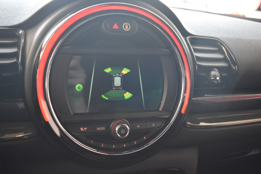 MINI Clubman 1.5 One Chili Serious Business Navigatie Keyless-go Cruise