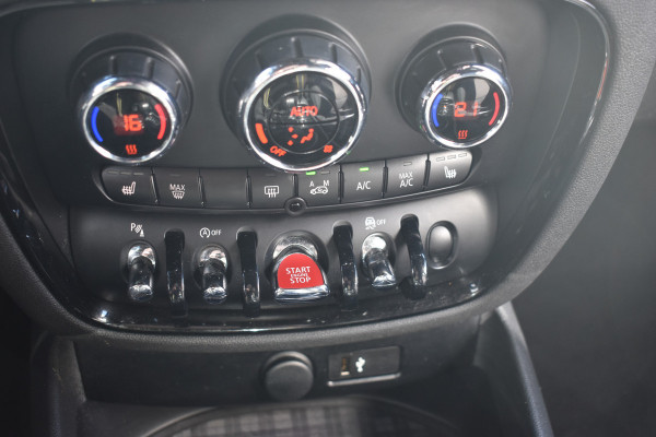 MINI Clubman 1.5 One Chili Serious Business Navigatie Keyless-go Cruise
