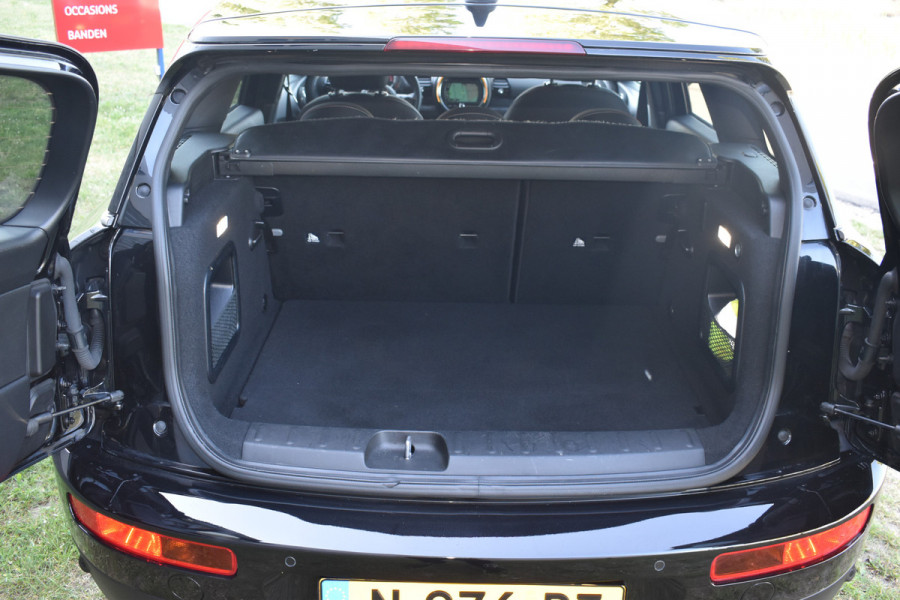 MINI Clubman 1.5 One Chili Serious Business Navigatie Keyless-go Cruise