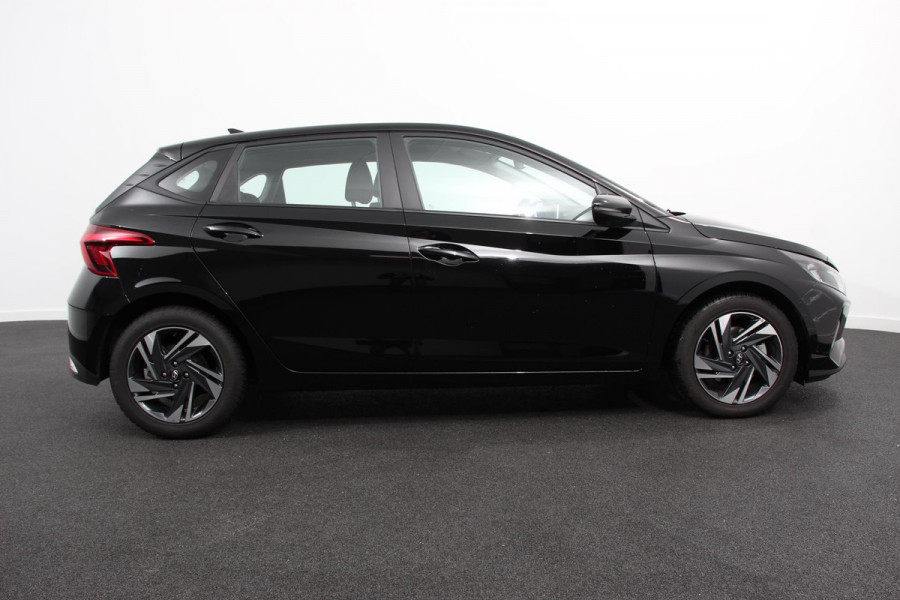Hyundai i20 1.0 T-GDI Comfort | Navigatie | Apple Carplay/ Android Auto | Camera | Stoel/Stuurverwarming  | 16 Inch Lichtmetalen Velgen | Privacy Glass | Climate Control |