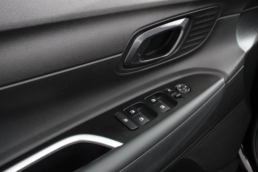 Hyundai i20 1.0 T-GDI Comfort | Navigatie | Apple Carplay/ Android Auto | Camera | Stoel/Stuurverwarming  | 16 Inch Lichtmetalen Velgen | Privacy Glass | Climate Control |