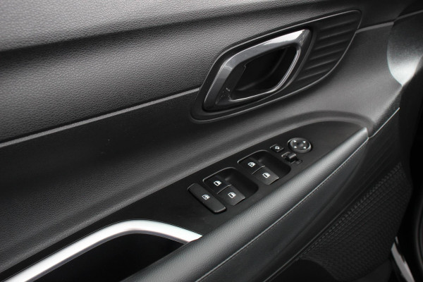 Hyundai i20 1.0 T-GDI Comfort | Navigatie | Apple Carplay/ Android Auto | Camera | Stoel/Stuurverwarming  | 16 Inch Lichtmetalen Velgen | Privacy Glass | Climate Control |