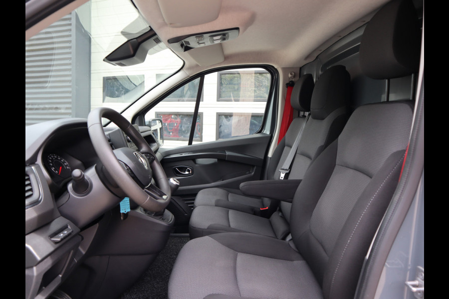 Renault Trafic 2.0 dCi 130 pk T30 L2 Lang - Trekhaak - Cruise - Airco