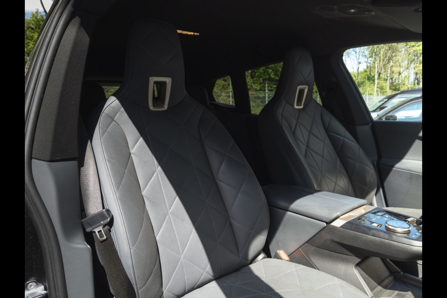 BMW iX xDrive40 - Driving Ass Prof - Harman Kardon - Stoelventilatie