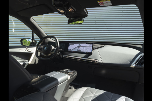 BMW iX xDrive40 - Driving Ass Prof - Harman Kardon - Stoelventilatie