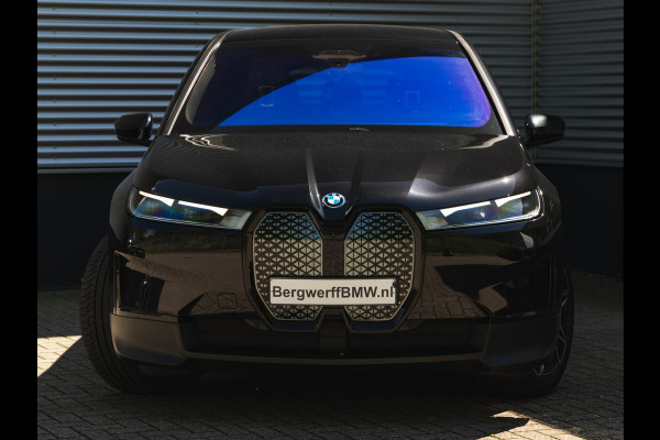 BMW iX xDrive40 - Driving Ass Prof - Harman Kardon - Stoelventilatie