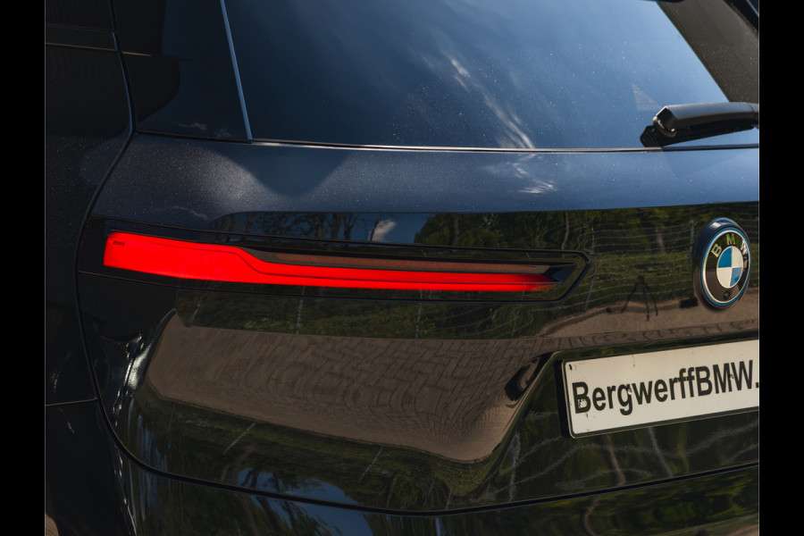 BMW iX xDrive40 - Driving Ass Prof - Harman Kardon - Stoelventilatie