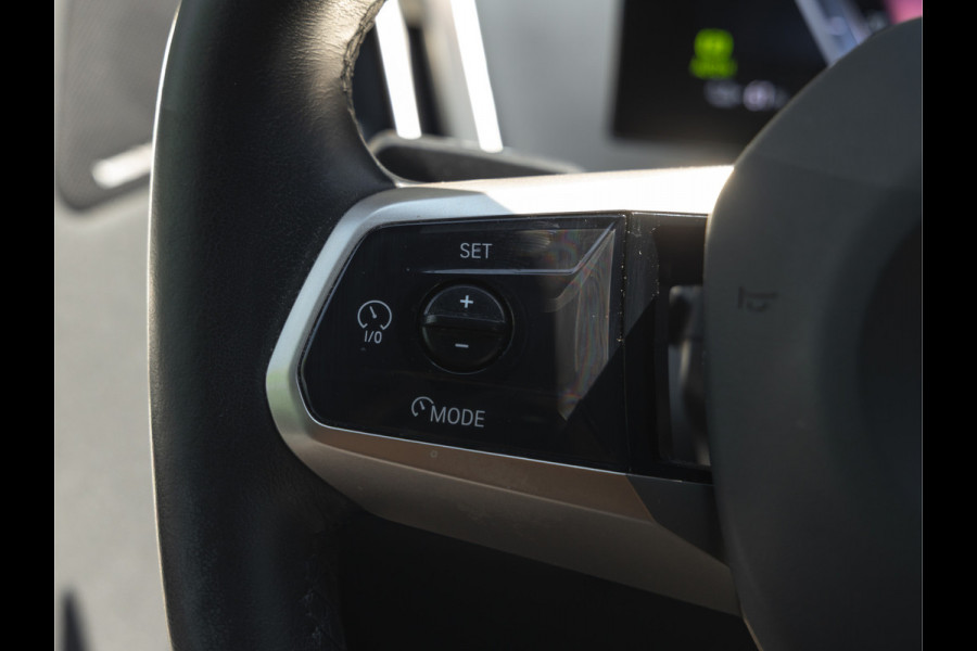 BMW iX xDrive40 - Driving Ass Prof - Harman Kardon - Stoelventilatie