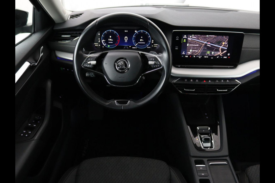 Škoda Octavia Combi 1.0 e-TSI Business Edition Plus | Apple Carplay | Cruise Control Adaptief | Navi | Sfeerverlichting |  Dodehoek Detectie | Stoelverwarming